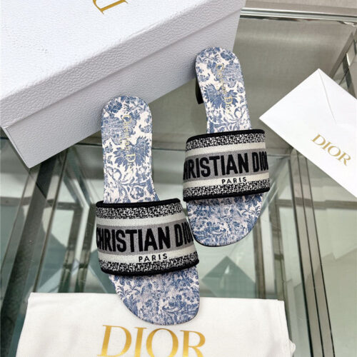 High Quality Luxury Dior Word Embroidery Slippers – Style 87718 product detail