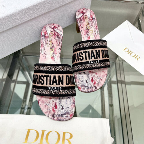 High Quality Luxury Dior Word Embroidery Slippers – Style 89414 product detail