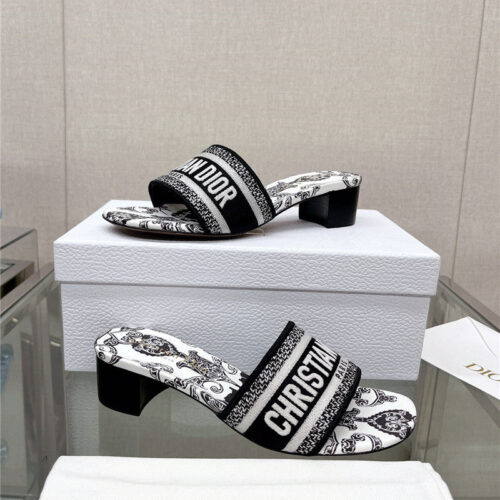 High Quality Luxury Dior Word Embroidery Slippers – Style 63430 alternate view