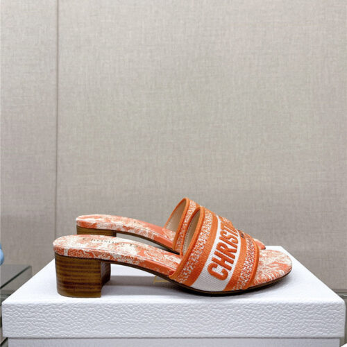 High Quality Luxury Dior Word Embroidery Slippers – Style 66822