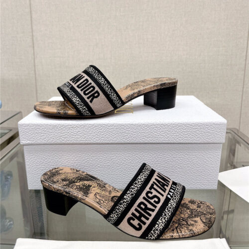 High Quality Luxury Dior Word Embroidery Slippers – Style 45926 alternate view