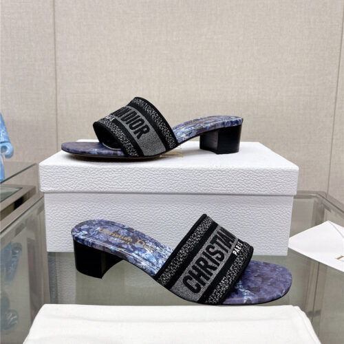 High Quality Luxury Dior Word Embroidery Slippers – Style 95654 alternate view