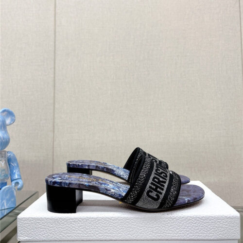 High Quality Luxury Dior Word Embroidery Slippers – Style 95654