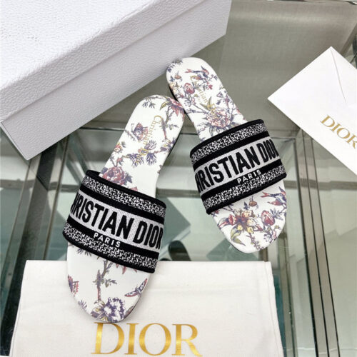 High Quality Luxury Dior Word Embroidery Slippers – Style 29510 alternate view