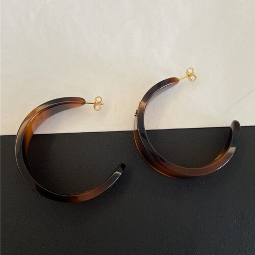High Quality Luxury Celine Acrylic Tortoiseshell Earrings alternate view