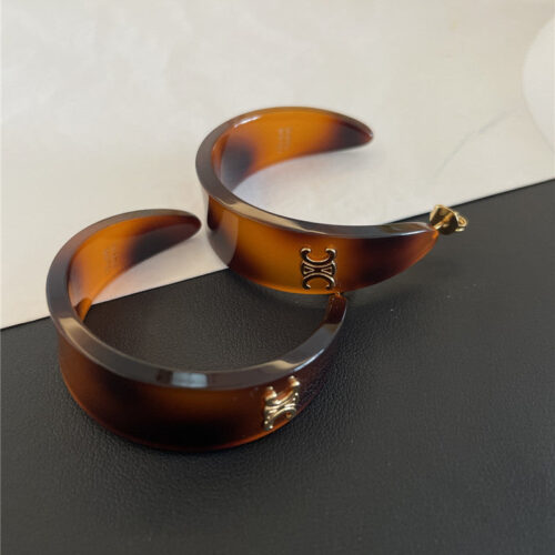 High Quality Luxury Celine Acrylic Tortoiseshell Earrings product detail