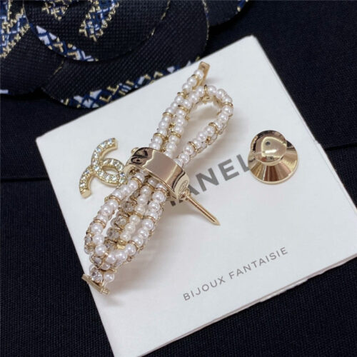 High Quality Luxury Chanel Bead Diamond Bow Brooch product detail
