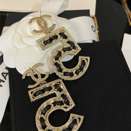 High Quality Luxury Chanel No. 5 Commemorative Earrings product detail