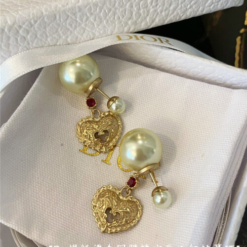 High Quality Luxury Dior Limited Edition Earrings product detail