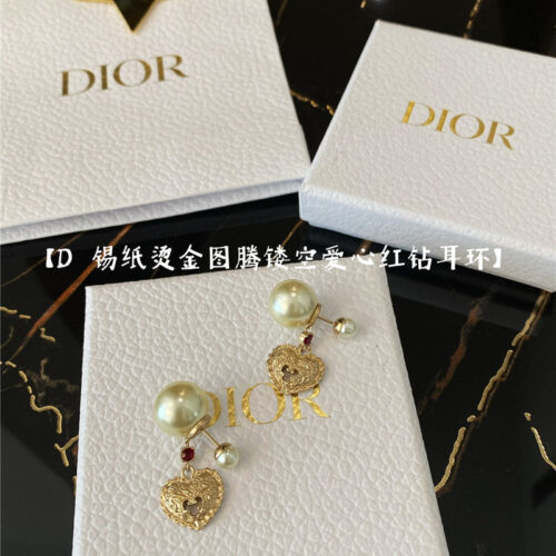 High Quality Luxury Dior Limited Edition Earrings product detail