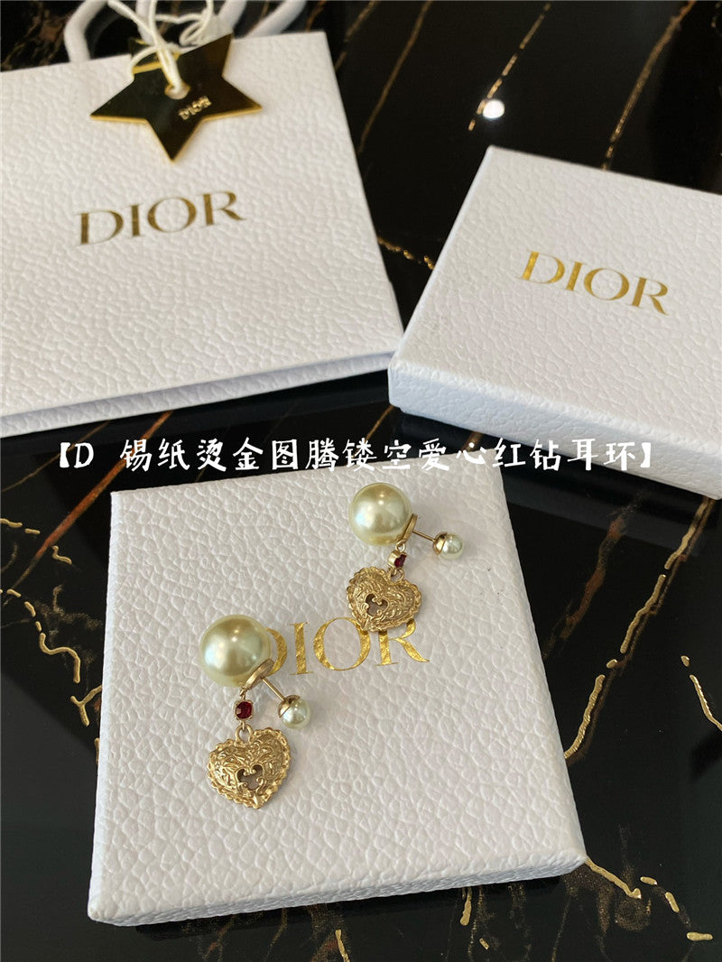 High Quality Luxury Dior Limited Edition Earrings product detail
