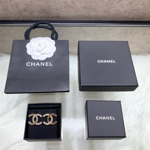 High Quality Luxury Chanel Diamond Edge Double C Earrings product detail