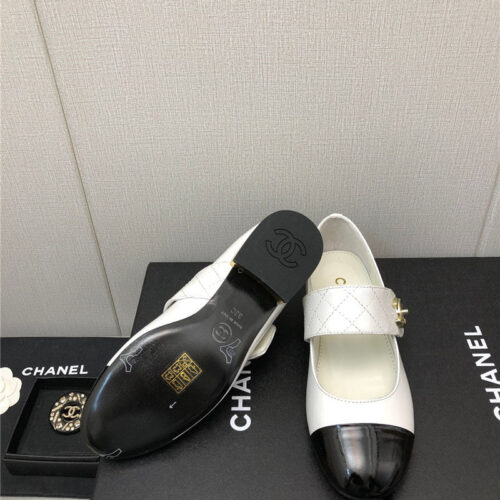 High Quality Luxury Chanel Classic Color Matching Elements Large Logo Shoes – Style 40390 product detail