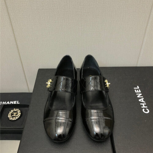 High Quality Luxury Chanel Classic Color Matching Elements Large Logo Shoes – Style 09318 product detail