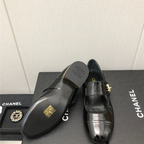 High Quality Luxury Chanel Classic Color Matching Elements Large Logo Shoes – Style 09318 product detail