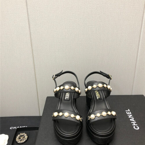 High Quality Luxury Chanel Pearl Series Slippers – Style 63814 product detail