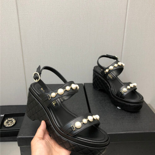 High Quality Luxury Chanel Pearl Series Slippers – Style 63814 product detail