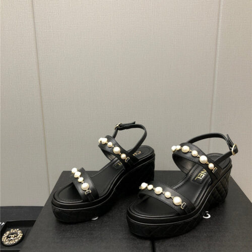 High Quality Luxury Chanel Pearl Series Slippers – Style 63814 alternate view