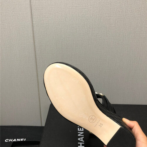 High Quality Luxury Chanel Pearl Series Slippers – Style 63814 product detail