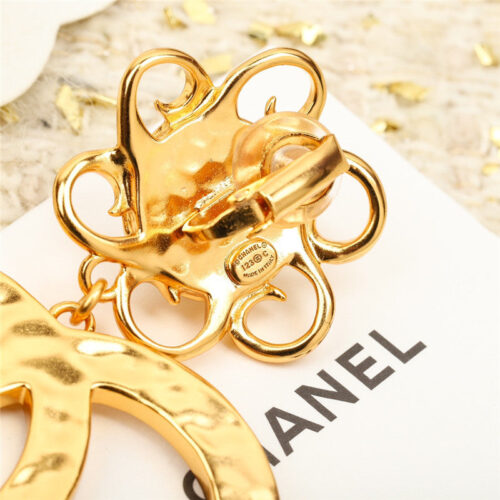 High Quality Luxury Chanel Sun Flower Double C Ear Clip product detail