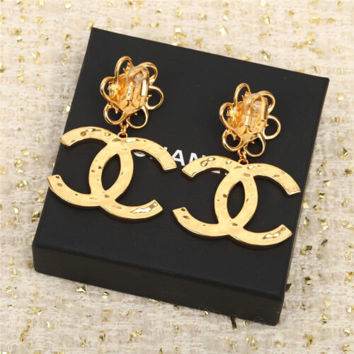 High Quality Luxury Chanel Sun Flower Double C Ear Clip alternate view
