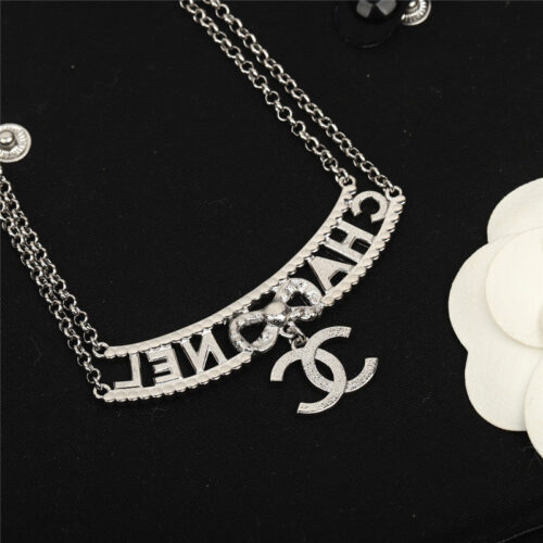 High Quality Luxury Chanel Fragrant Bow Double C Necklace product detail