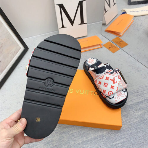 High Quality Luxury Louis Vuitton Early Spring Couple Bag Slippers product detail