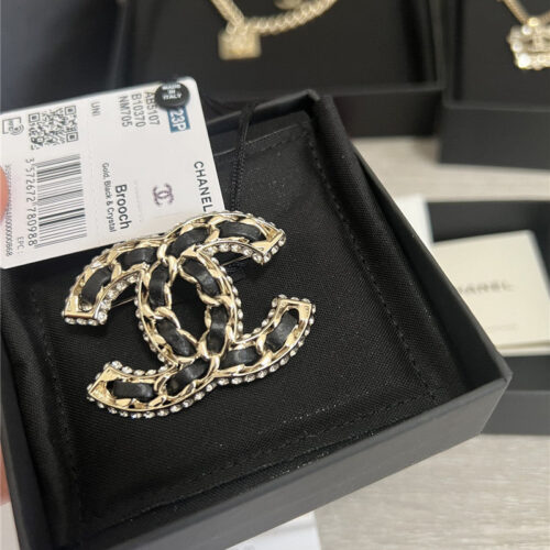 High Quality Luxury Chanel Double C Leather Brooch product detail