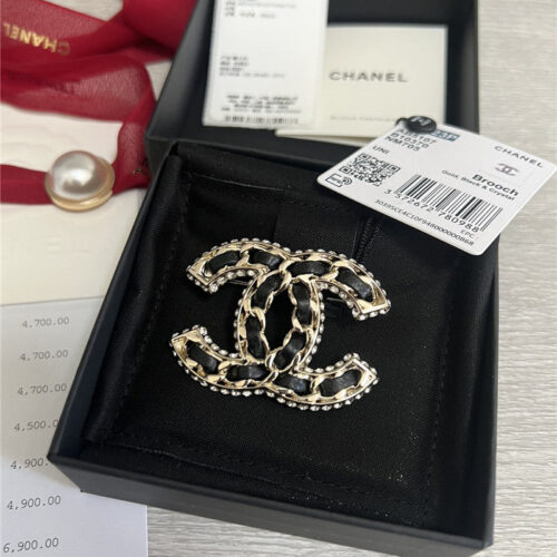 High Quality Luxury Chanel Double C Leather Brooch product detail