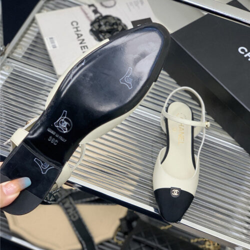 High Quality Luxury Chanel New Pointed Sandals – Style 89094 product detail