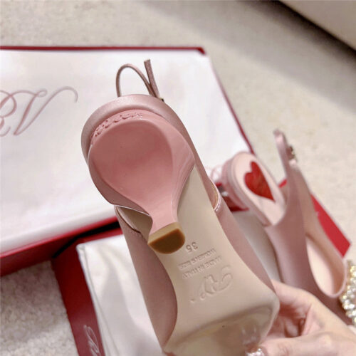 High Quality Luxury Roger Vivier Buckle Satin Slingback Shoes product detail