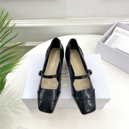 High Quality Luxury Chanel Square Toe Punching Shoes – Style 63110 product detail