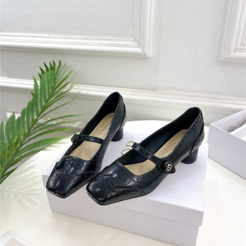 High Quality Luxury Chanel Square Toe Punching Shoes – Style 63110