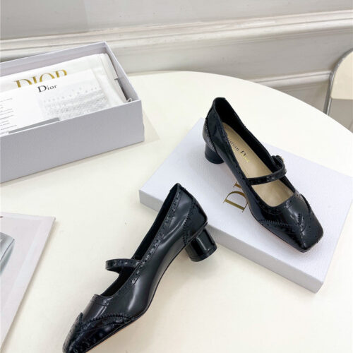 High Quality Luxury Chanel Square Toe Punching Shoes – Style 63110 product detail