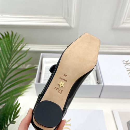 High Quality Luxury Chanel Square Toe Punching Shoes – Style 63110 product detail