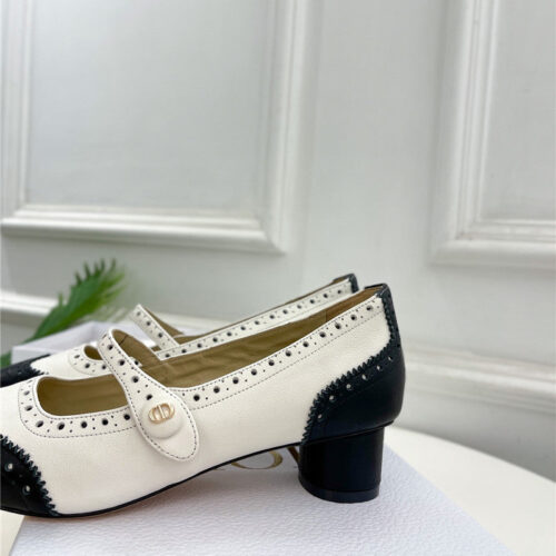 High Quality Luxury Chanel Square Toe Punching Shoes – Style 30342 product detail