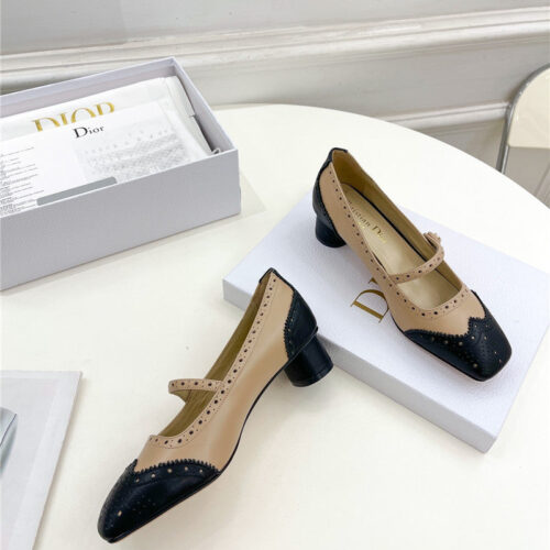 High Quality Luxury Chanel Square Toe Punching Shoes product detail
