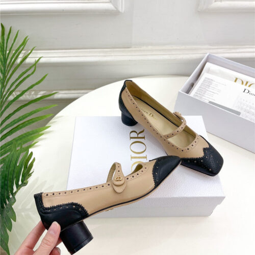 High Quality Luxury Chanel Square Toe Punching Shoes product detail