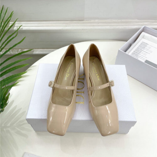 High Quality Luxury Dior Early Spring New Pearl Heel Shoes product detail