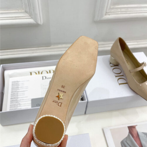 High Quality Luxury Dior Early Spring New Pearl Heel Shoes product detail