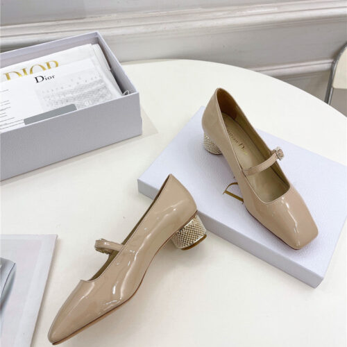 High Quality Luxury Dior Early Spring New Pearl Heel Shoes product detail