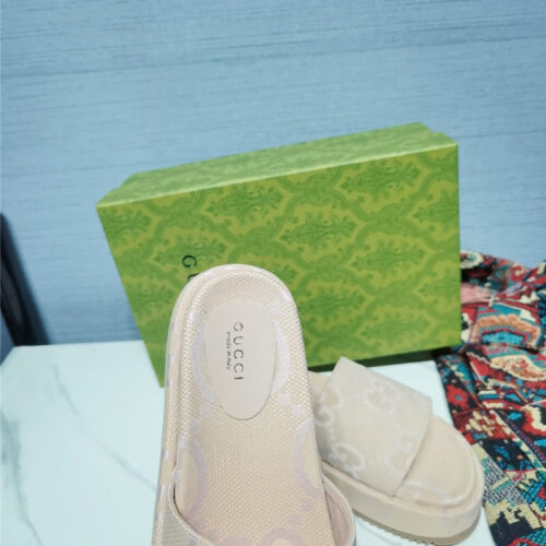 High Quality Luxury Gucci Latest Limited Edition Platform Sandals – Style 35795 product detail