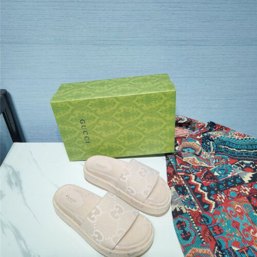 High Quality Luxury Gucci Latest Limited Edition Platform Sandals – Style 35795 product detail