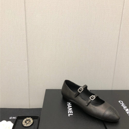 High Quality Luxury Chanel Classic Color Block Logo Shoes – Style 48870 product detail