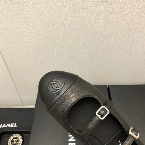 High Quality Luxury Chanel Classic Color Block Logo Shoes – Style 48870 product detail