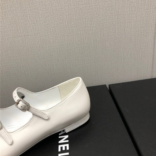 High Quality Luxury Chanel Classic Color Block Logo Shoes product detail