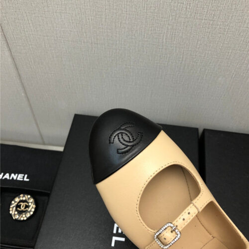High Quality Luxury Chanel Classic Color Block Logo Shoes – Style 21190 product detail