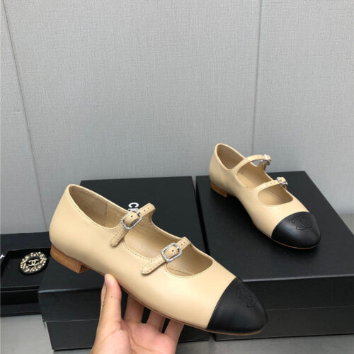 High Quality Luxury Chanel Classic Color Block Logo Shoes – Style 21190 product detail