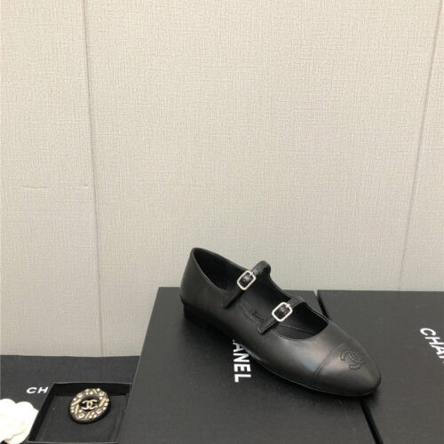 High Quality Luxury Chanel Classic Color Block Logo Shoes – Style 90118 product detail