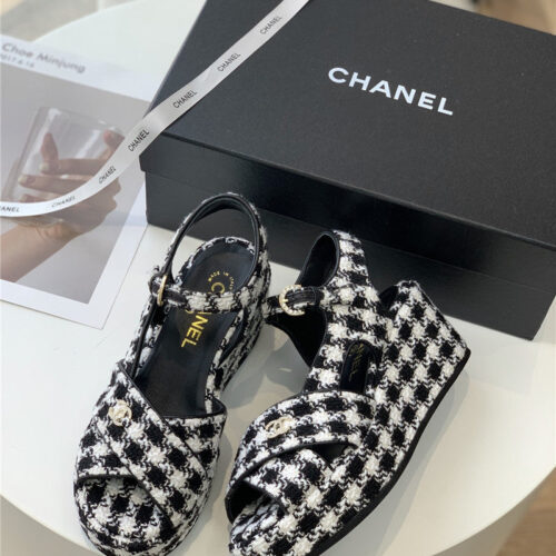 High Quality Luxury Chanel Platform Sandals alternate view